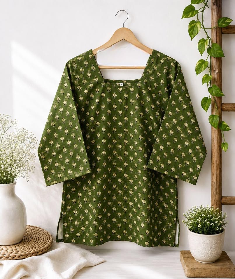 Elegant Short Kurti Crafted from Premium Jaipur Cotton with Classic Print Details